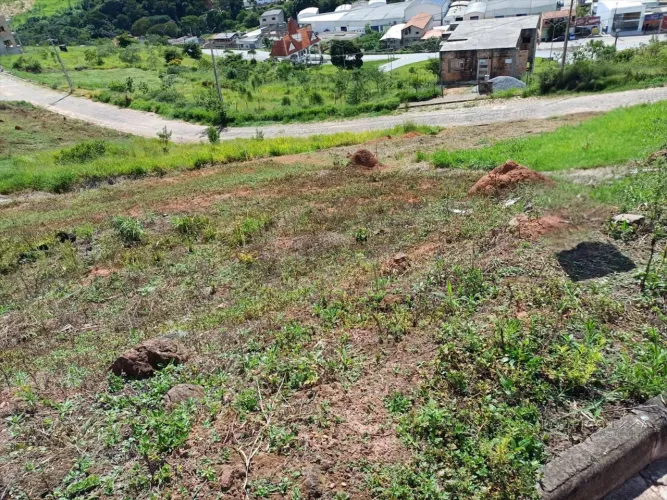 Lote para venda em São Lourenço MG