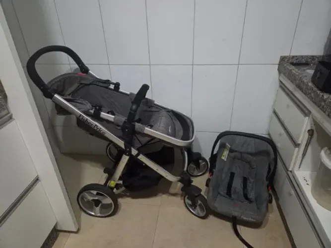 Vendo carrinho de bebe 3 em 1