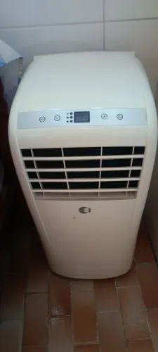 Ar Condicionado Portátil Equation 10.000 BTUs (Frio) - 220v