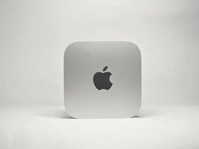 Mac Mini M4, 16GB RAM, 256GB SSD - Garantia até Janeiro/2027