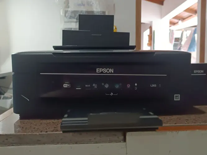 Impressora Epson L365 com defeito.