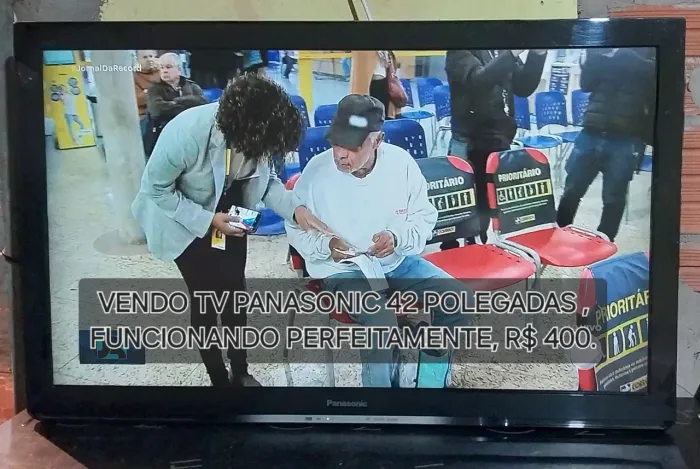 Vendo TV 42 polegadas