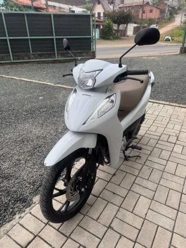 Honda biz ex 2025 só 9404km Quitada