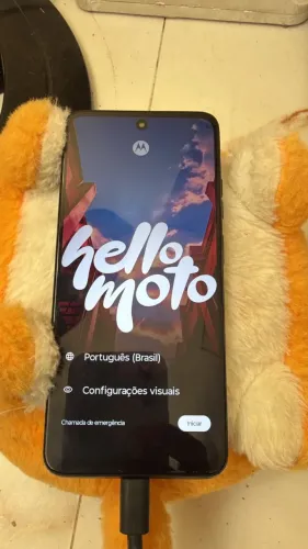 Motorola MotoG 34 5G. Aparelho tendo que trocar a tela apenas. Nota fiscal e carregador.