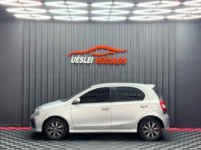 Toyota Etios Platinum 1.5 Flex 16V 4P Aut. 2018