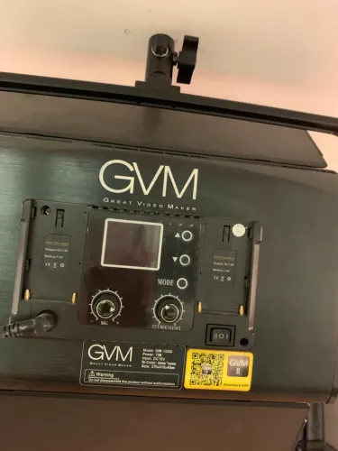 Par de iluminação GVM