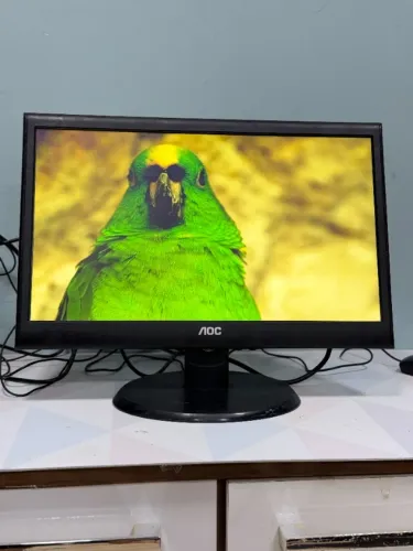 Monitor LED 19 Polegadas AOC E950SWN - Ótima Imagem e Barato
