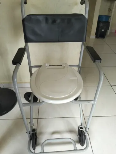 Cadeira De Rodas Para Banho