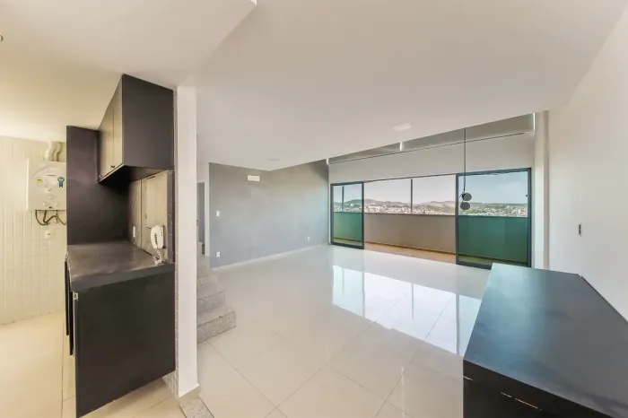 Cobertura no estilo loft, com vista livre, lazer e 3 vagas para venda