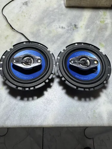 Alto falante h Buster usado 6? tudo funcionando perfeitamente e na oferta só 50,00