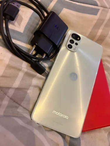 Moto g22 