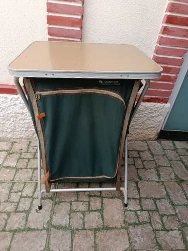 Armário de Camping ou Sapateira