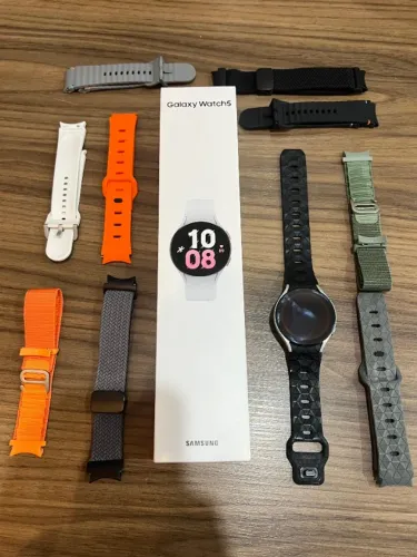 Smartwatch Samsung Galaxy Watch 5 Com Acessorios