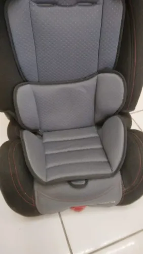 Cadeirinha COSCO veicular para criança 