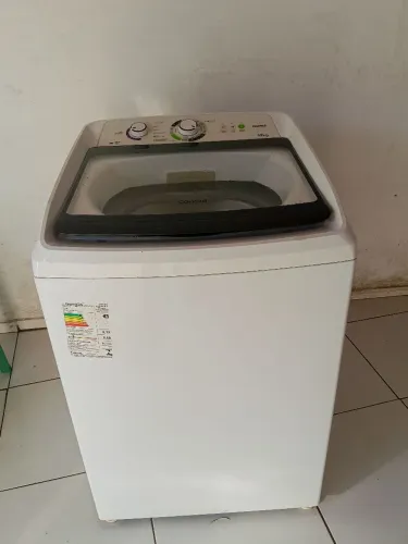 Vendo uma máquina de lavar roupa Consul 12 kg semi nova funcionar perfeitamente