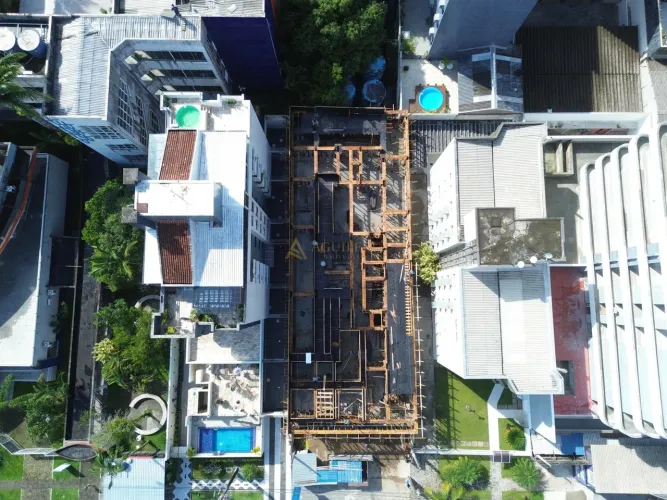 Apartamento em Caiobá em construção para investidor