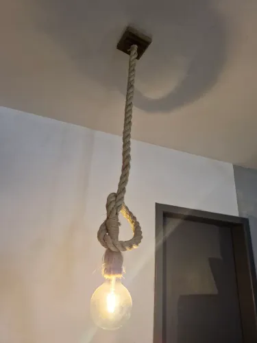 Luminária de corda