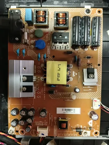 Placas e Peças de TV á partir de R$ 30,00