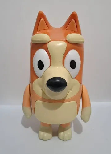 Bluey Boneca Cachorrinha Bingo Ludo Studio(Leia a descrição)