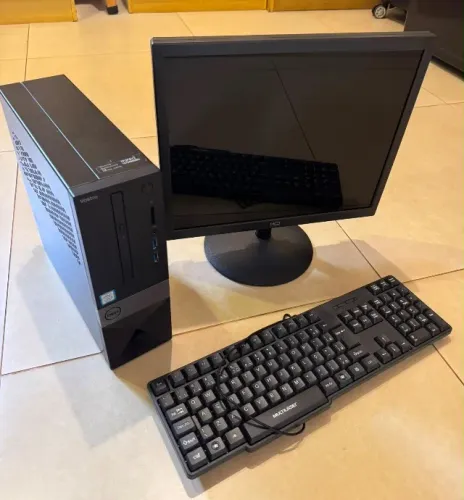 Computador de mesa DELL