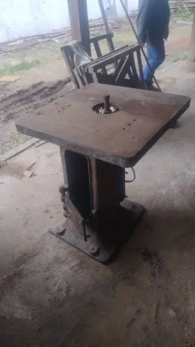 TUPIA INDUSTRIAL DE BANCADA 80x80 (SEM MOTOR)