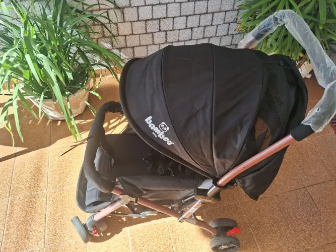 Carrinho de bebê unissex