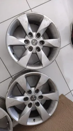 Aro de liga leve 17" da mitsubishi  Original Pajero