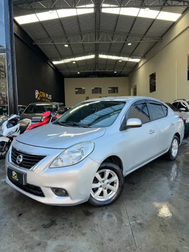 Nissan Versa SL 1.6 16V Flex Fuel 4P Mec. 2013