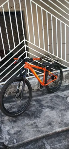 Bicicleta nero 4 laranja