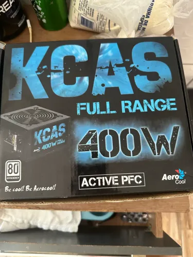 Fonte Aerocool KCAS 400W 80 Plus White ? NOVA