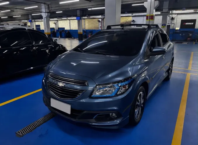 Chevrolet Onix Hatch LTZ 1.4 8V Flex Power Aut. 4P 2016