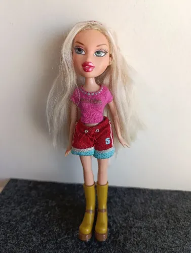 Bratz Cloe Play Sportz Soccer 2001
