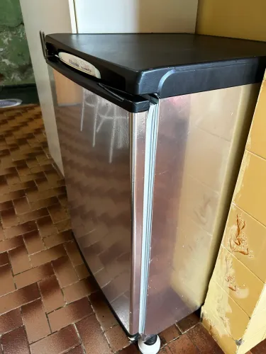 GELADEIRA MUITO ÚTIL (pequena)