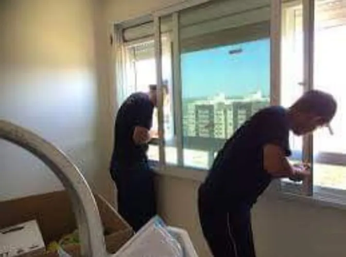 Vedação portas e janelas de alumínio 