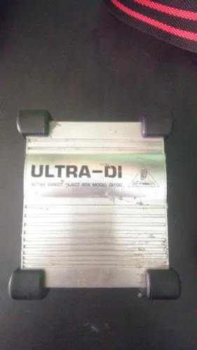 Direct Box Ativo Behringer DI100 Ultra-DI