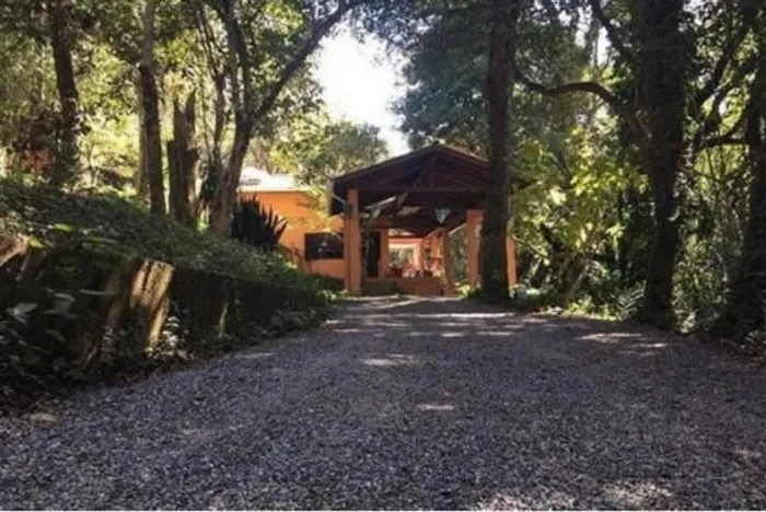 Casa com 2 dormitórios à venda, 300 m² por R$ 750.000,00 - Taboleiro Verde - Cotia/SP