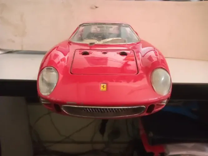 Miniatura Ferrari le Mans italy 