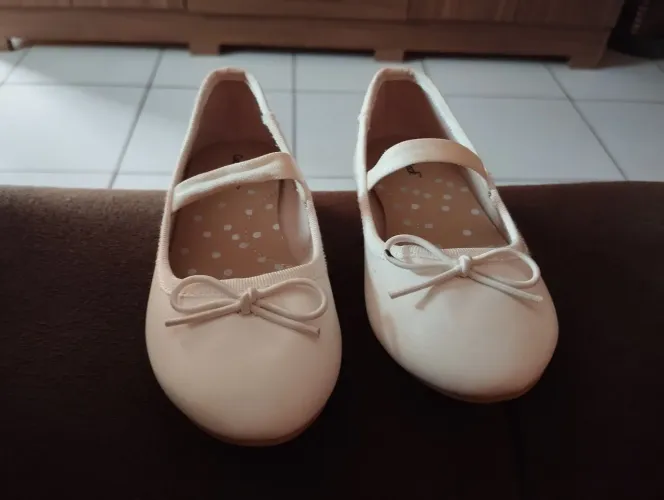 Sapatilha Branca - Tamanho 24