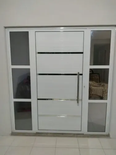 Porta de alumínio branco
