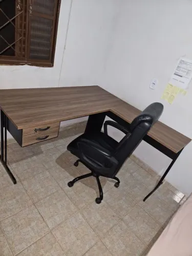Mesa em L 150x150 com gaveta produtos de ótima qualidade 