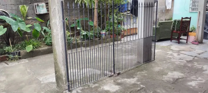 Portão de ferro para comércio