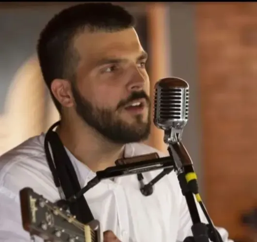 Cantor Pop Rock MPB 