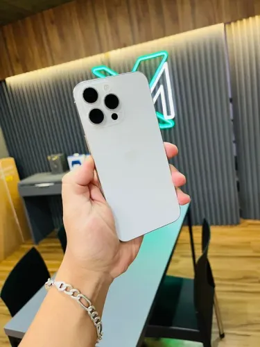iPhone 15 pro maxx natural / temos o melhor negócio