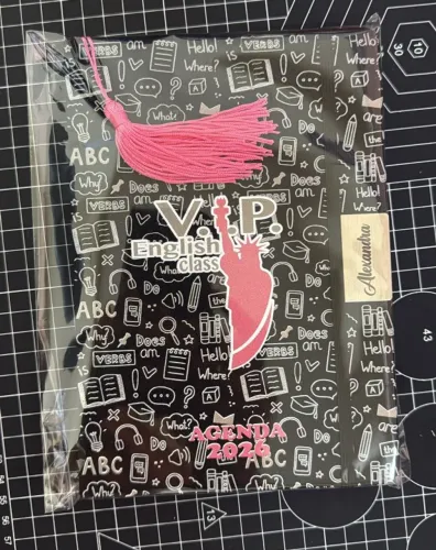 Kit Caneta Metal + Agenda Linho 2026 - Personalizadas