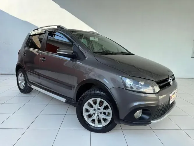 Volkswagen Crossfox 1.6 MI Total Flex 8V 5P 2013
