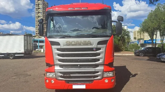 SCANIA / R 440 6x2 2018 R$ 415.000,00