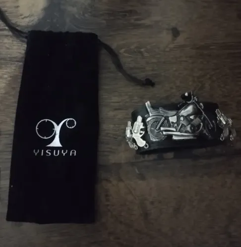 Relógio Bracelete Motoqueiro/Rock Yisuya - Novo (Nunca Usado)