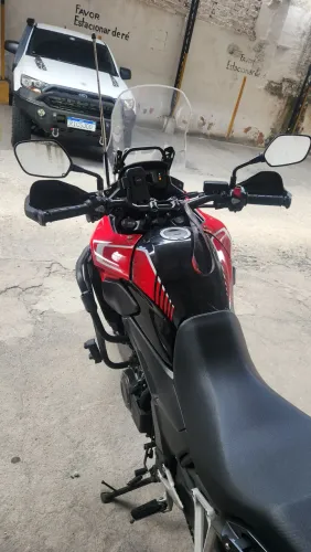 Moto muito nova impecável 