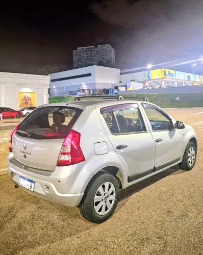 Renault Sandero Expression Hi-flex 1.0 16V 5P 2012