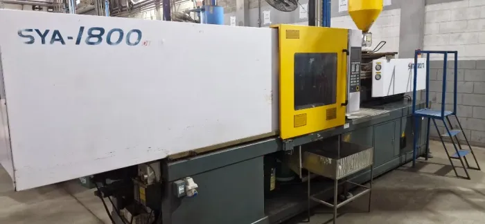 Máquina injetora Sinitron